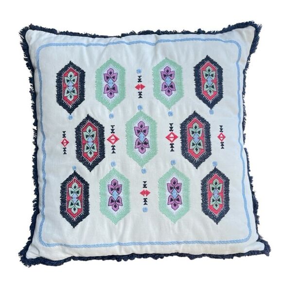 Vera Bradley Accent Throw Pillow Embroidered 17x17 Square Fringe - Picture 1 of 4